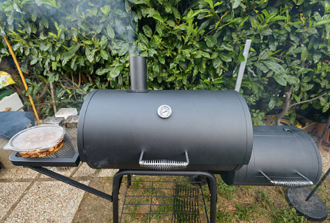 What are the best and worst woods for smoking meat?