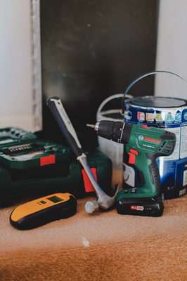 Top 10 Essential Tools Every Beginner Woodworker Needs